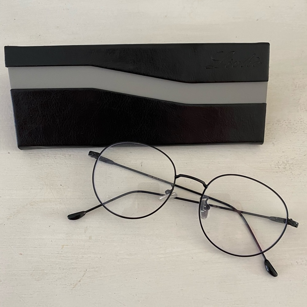 Blue light glasses